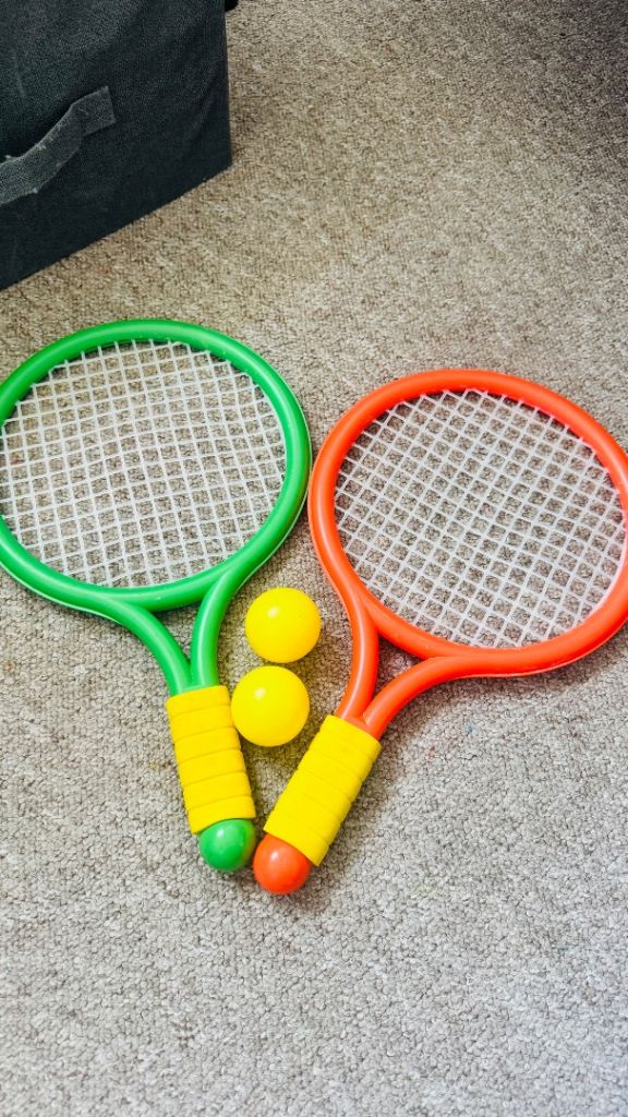 Kids' Tennis Rackets and Balls Set – Green and Red