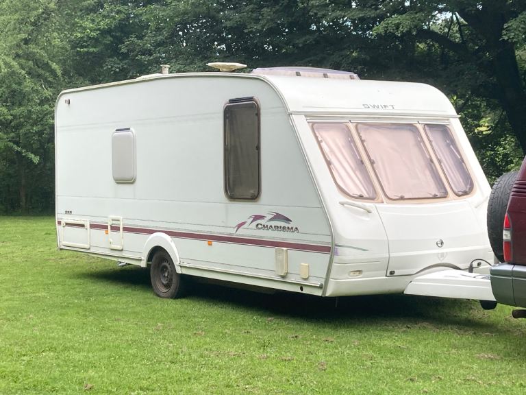 Swift Charisma 555 4-5 birth caravan