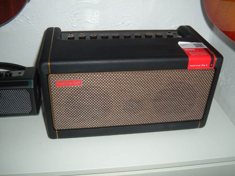 Spark 40 Guitar Amplifier – Black, like new