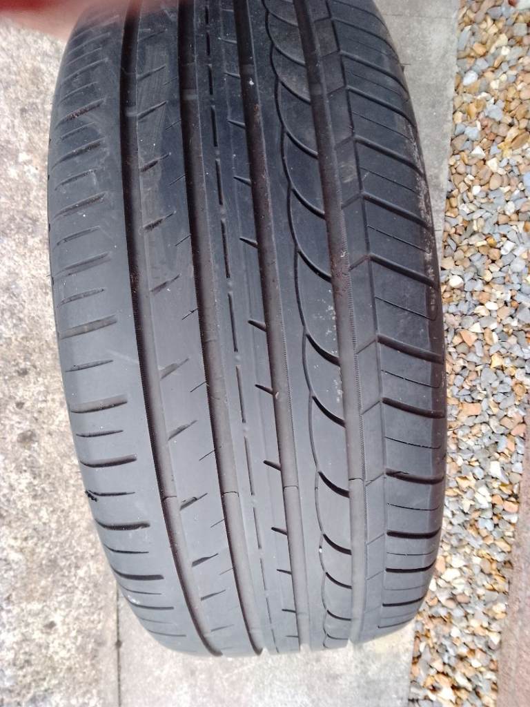 Dynamo STREET-H MU71 235/45ZRF19 W Rated Nearly New Run Flat Tyre 235/45/19