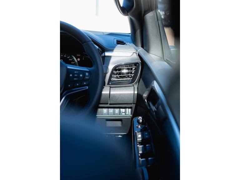  Isuzu D-Max DL40 Dcb Pick Up Diesel Manual