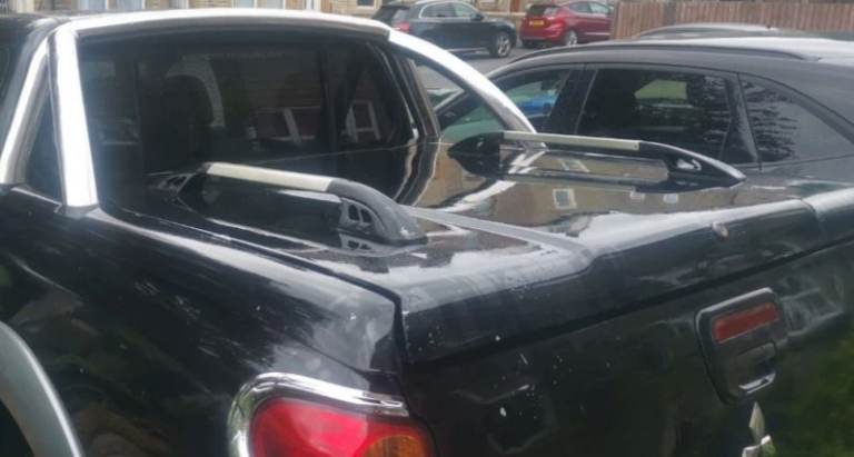 L200 lift up sport  cover