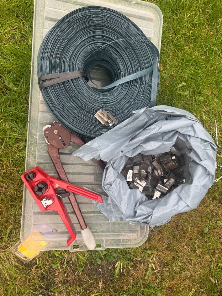 Pallet banding tools -strapping 