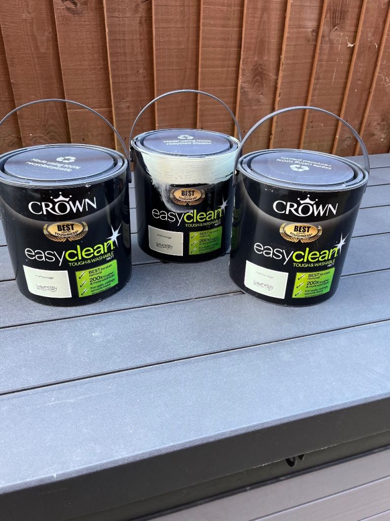 3 x 2.5L tins Crown Mellow Sage (green). 