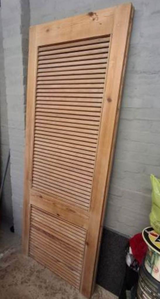 Solid wood doors, x4. Open louvre £10 each