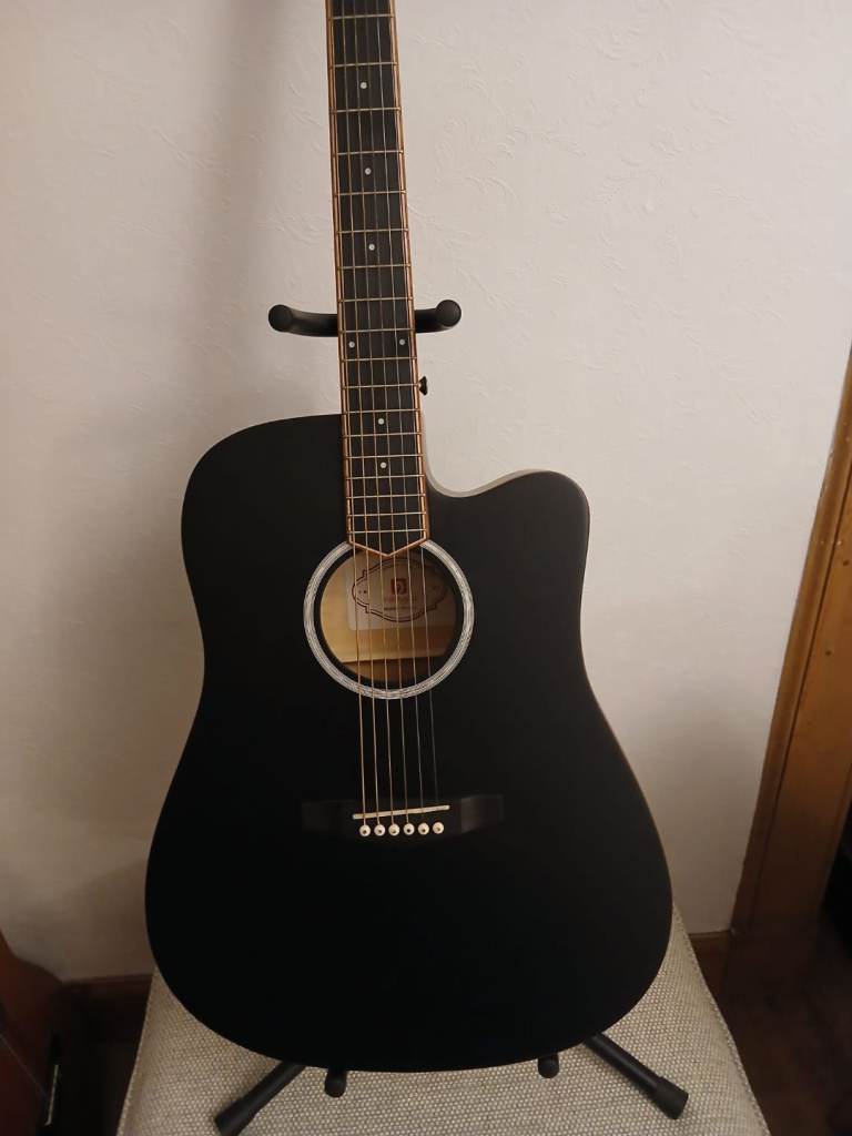 Brand new Vangoa 6 string acoustic guitar **NEW PRICE**