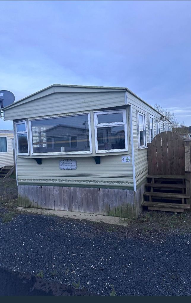 2 bed caravan walkers millisle  Recently done up  Gas central heating  Brand new beds and gas cooker