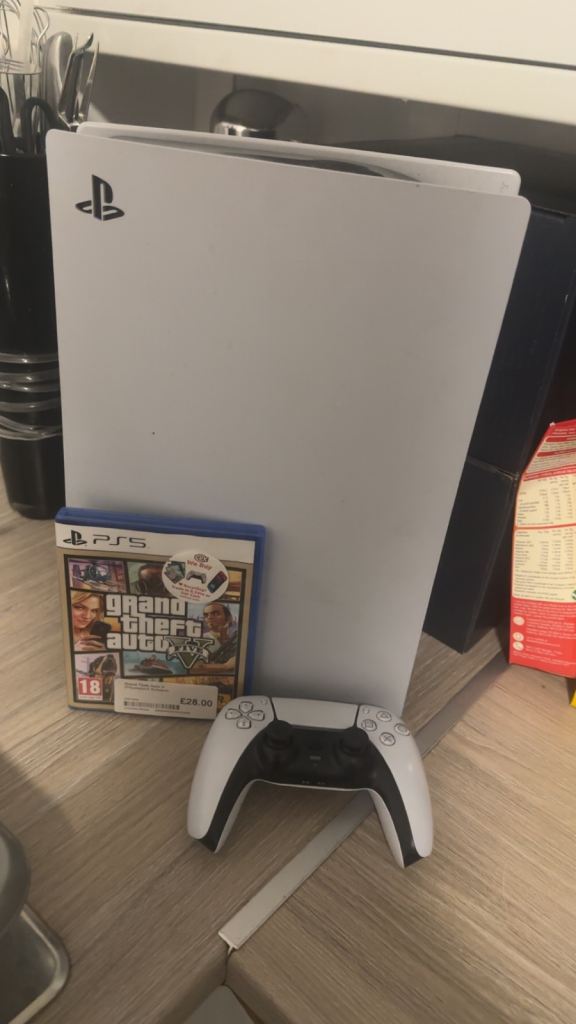 Sony PlayStation 5 Console with Controller & Game – Good Condition