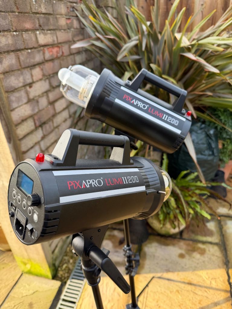 Professional Photography & Studio Lighting Set