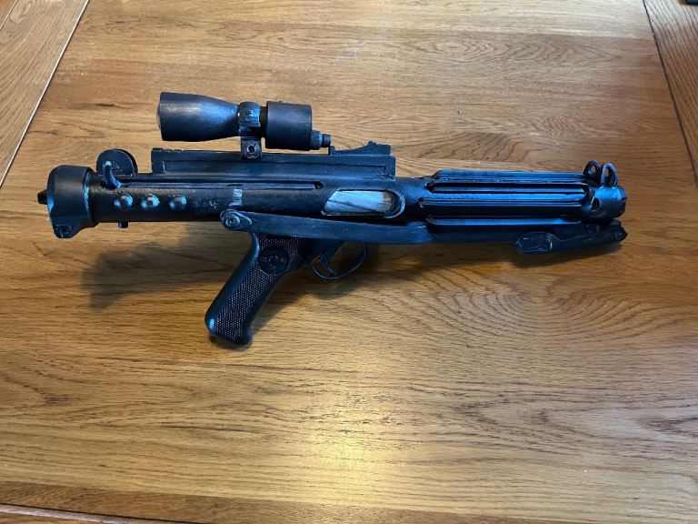 Star Wars storm trooper E11 blaster resin replica. Return of the Jedi