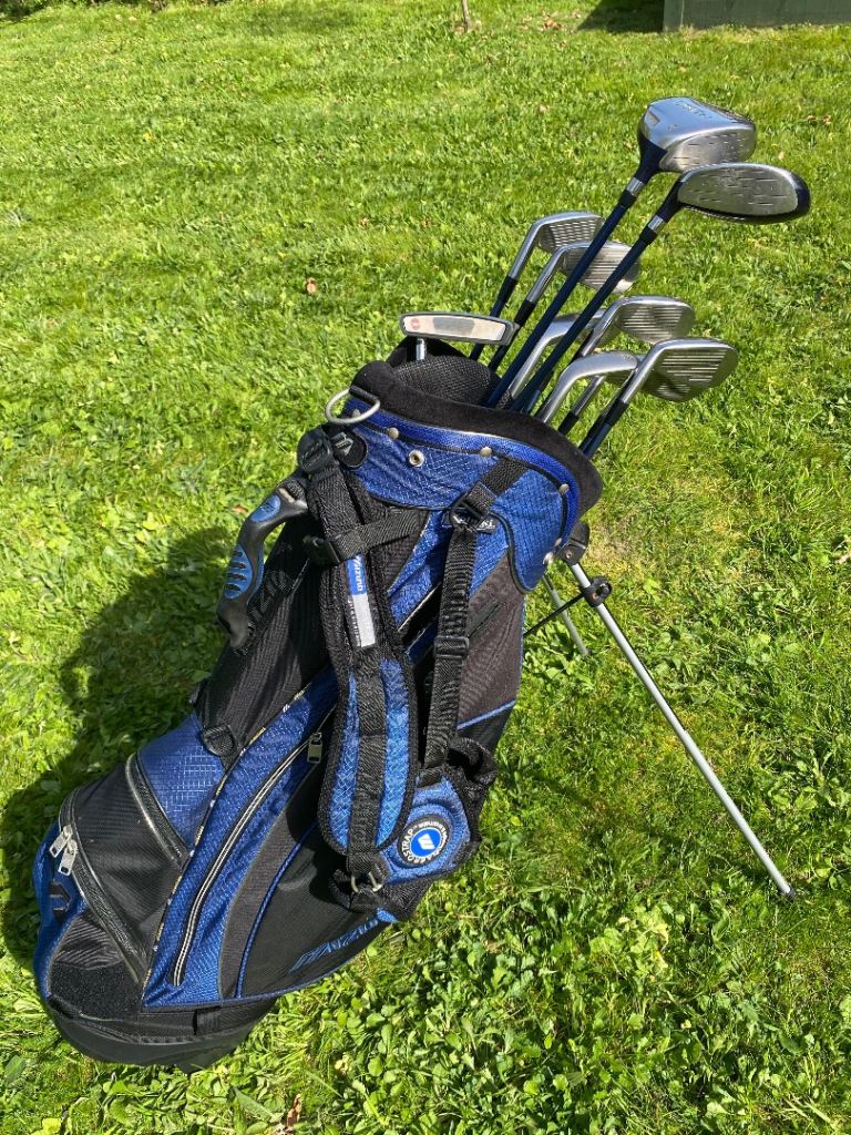 MIZUNO MX17 SET OF IRONS, PROGEN 3 & 5 WOODS, ODYSSEY 2 BALL PUTTER, BAG & TITLEIST FOLDING TROLLEY