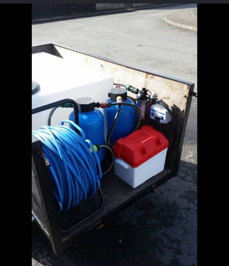 image for Pure water window cleaning trailer for water fed pole