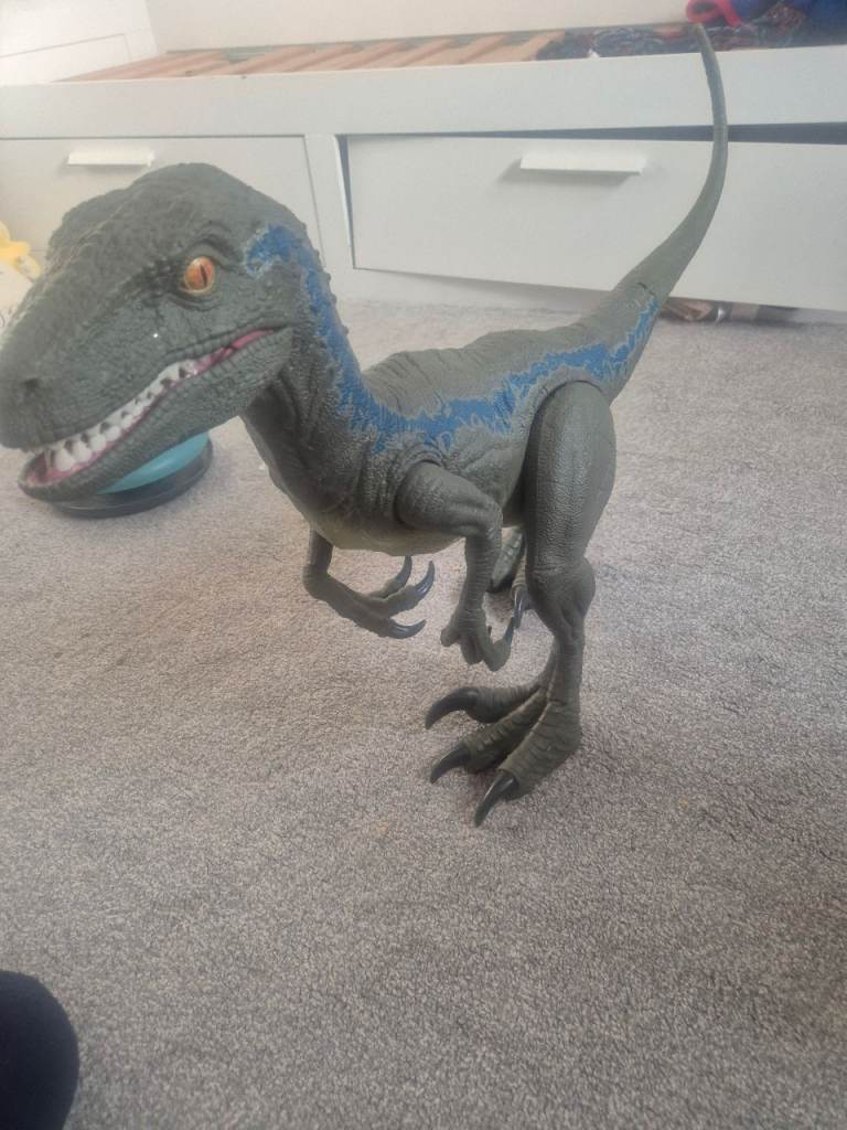 Large blu from jurrasic world 