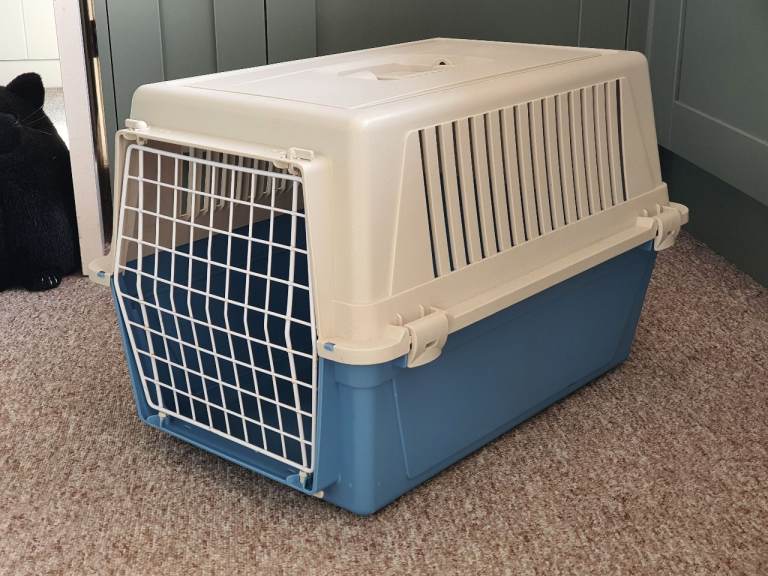 Pet Carrier for Cats And Small Dogs