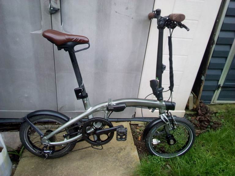 BTwin Folding Bike 1 Second Ultra Compact fold up bicycle, pedal cycle 9 gears