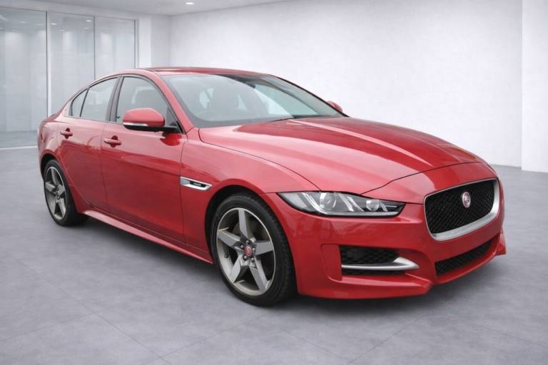2018 Jaguar XE 2.0i GPF R-Sport Saloon 4dr Petrol Auto Euro 6 (s/s) (200 ps) Saloon Petrol Automatic