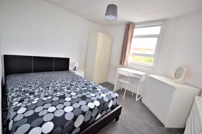 🎉Lovely Double Rooms Available – Turnpike Lane🎉 