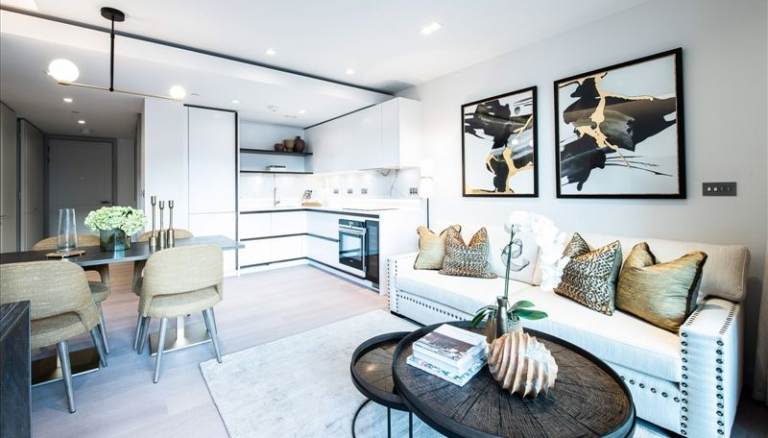 Luxury 1 Bedroom Apartment West End Gate