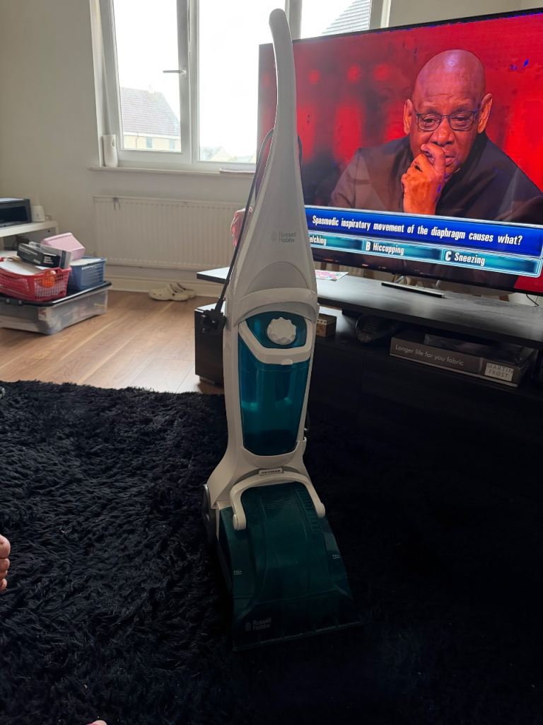 Russell Hobbs White and Teal Carpet Cleaner - Good Condition