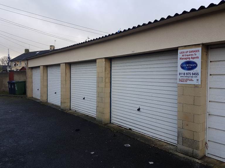 Garage to rent: THE LAGGAR (r/o 24)OFF KINGS AVENUE, CORSHAM, WILTSHIRE SN13 0EQ