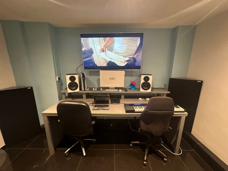 Music Recording £15 / Photography Studio £30 – North London Wood Green 