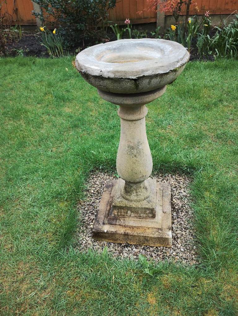 Bird bath