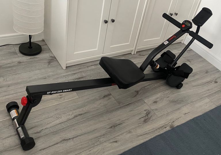 Sunny SMART Compact Adjustable Rowing Machine