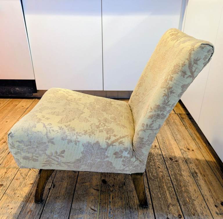 Vintage nursing chair - needs reupholstered 