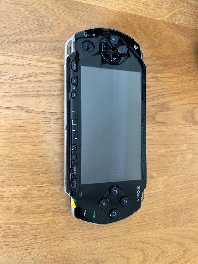 Sony PSP Console Bundle + 20+ Games + Case – Great Condition 🎮