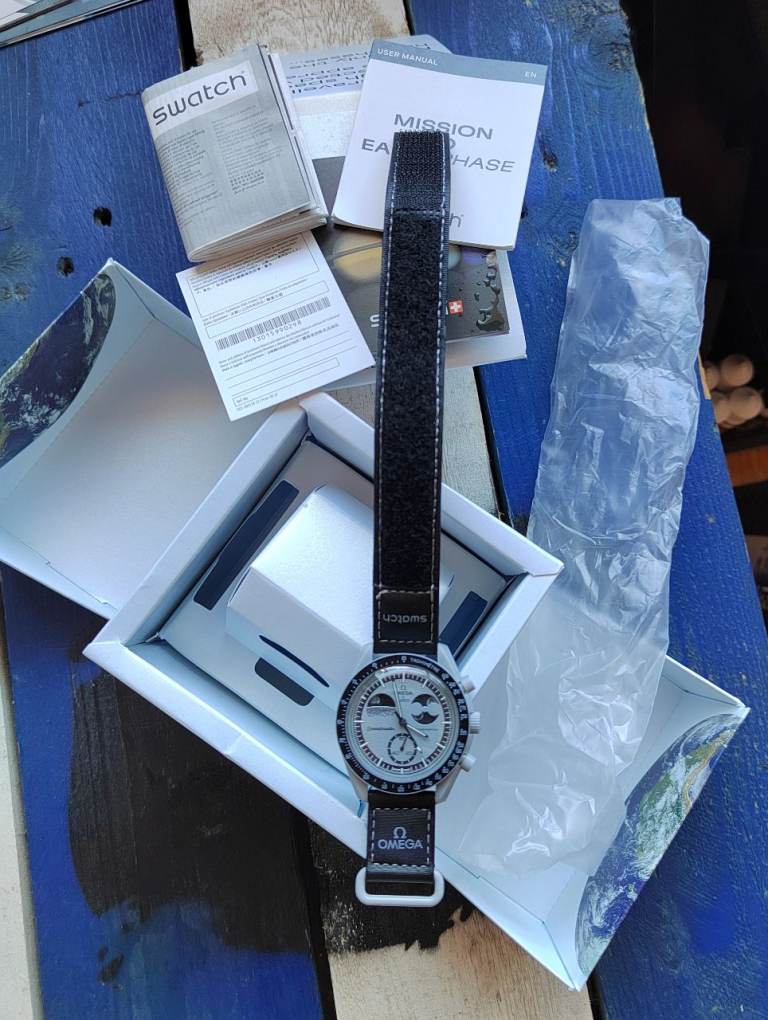 Brand New Mens wrist watch Omega Swatch