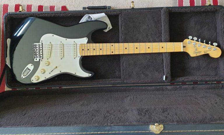Fender Squire Stratocaster Guitar 