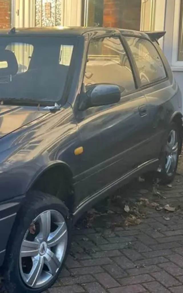 Nissan pulsar gtir breaking 