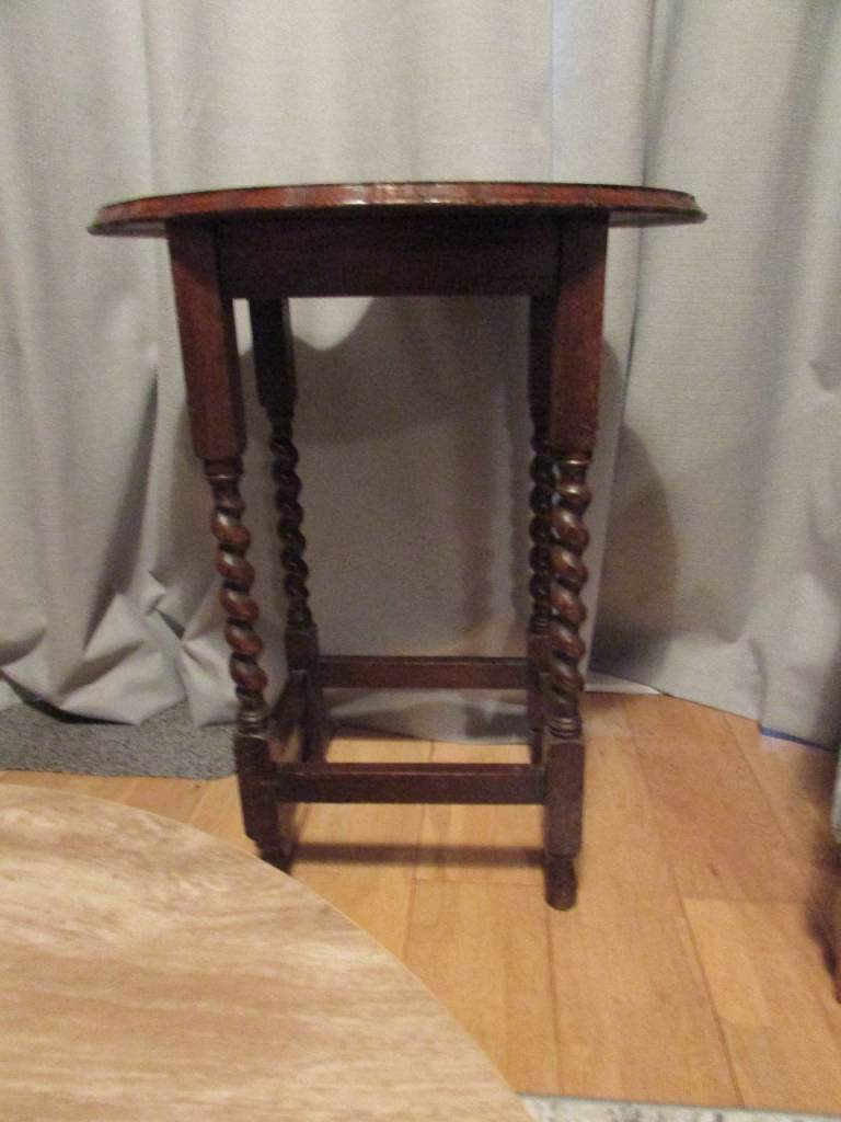 Victorian Oak Side Table barley twist legs oval dark oak VGC