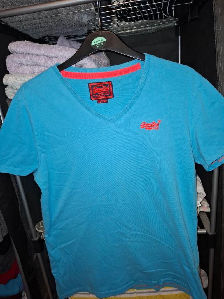 image for 6 Mens superdry t shirts size large 