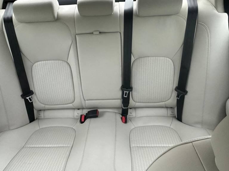 2016 65 JAGUAR XE 2.0D PORTFOLIO SALOON 4DR DIESEL AUTO EURO 6 (S/S) (180 PS) DI