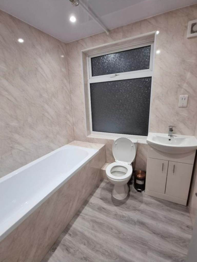DOUBLE ROOM TO RENT