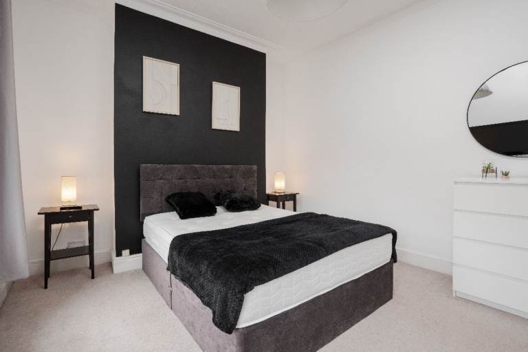 Modern Double Room on Anfield Road