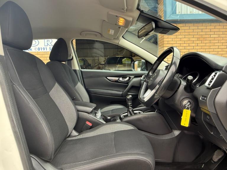 ** GREAT VALUE ** 2018 (68) Nissan Qashqai 1.5 dCi Acenta Premium 5 dr hatchback