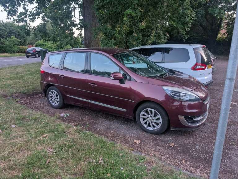 Renault, GRAND SCENIC Dynamique TomTom, MPV, 2013, Manual, 1461 (cc), 7 seater 1.5 Dci