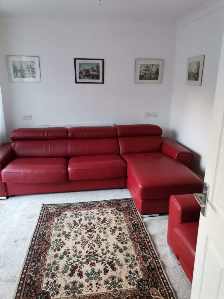Lovely room in comfortable Victorian house