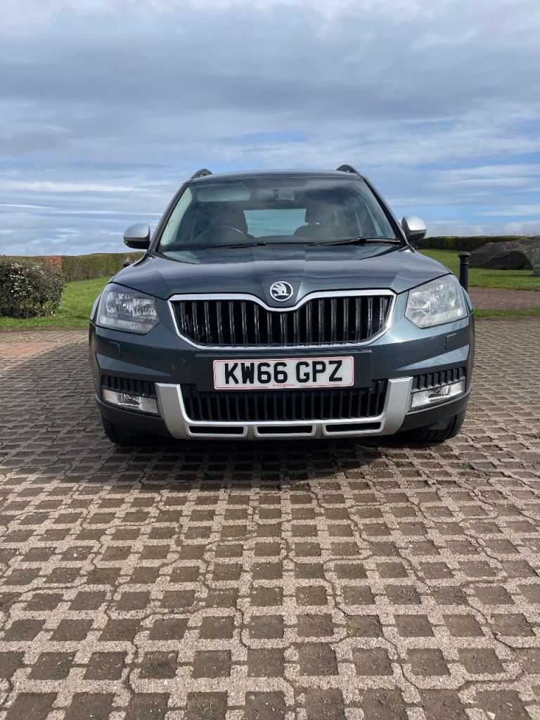 SKODA YETI AUTO / AMAZNG SERVICE HISTORY!