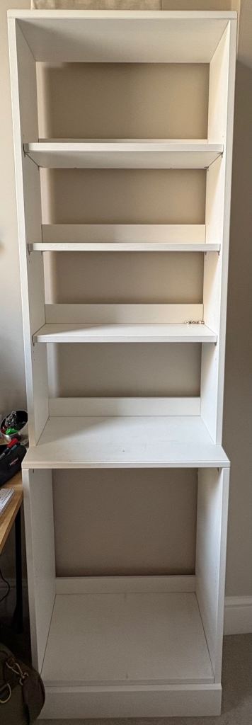 White Wooden Bookcase (FREE)