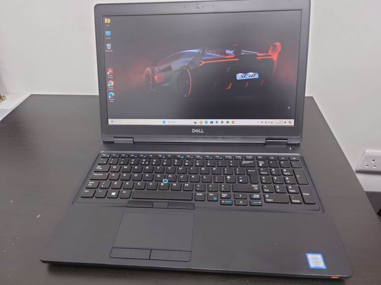Dell Latitude 5590 i7-8650U 16GB, 240SSD Windows 11 Professional.