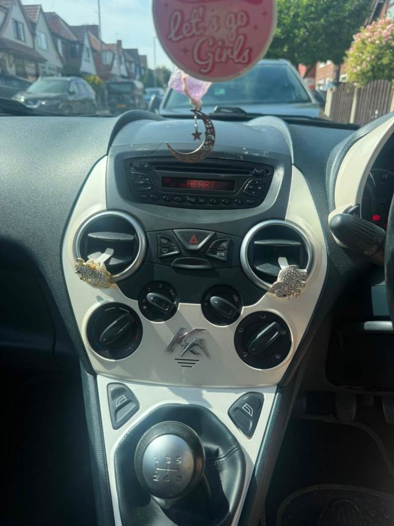 Ford, KA, Hatchback, 2014, Manual, 1242 (cc), 3 doors