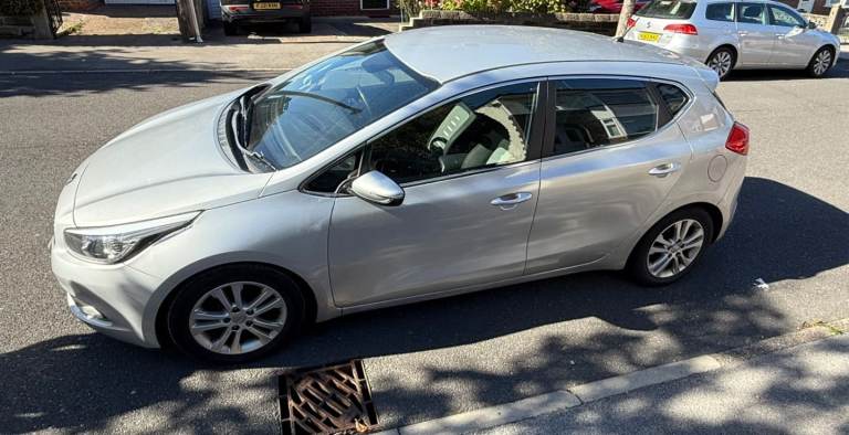 Kia, CEED, Hatchback, 2012, Manual, 1582 (cc), 5 doors