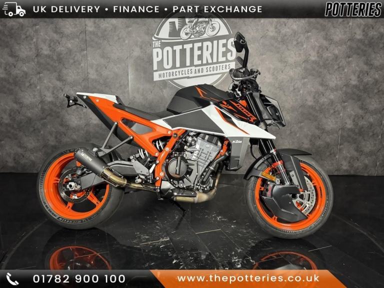 KTM 990 Duke R **Loaded approved used 900 mile example**