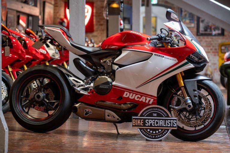 DUCATI 1199 Panigale *Tricolore - Low Mileage - 1 Former Keeper*