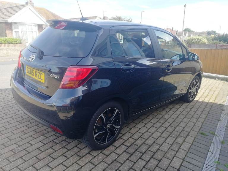 Toyota, YARIS, Hatchback, 2015, Manual, 1329 (cc), 5 doors