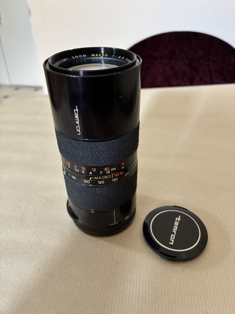 Tamron 85-210mm f/4.5 Zoom Macro Lens for Adaptall 2 - Small Imperfection