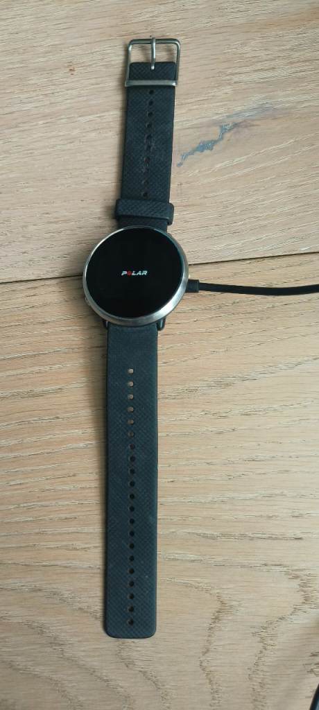 Polar Ignite GPS Fitness Smartwatch with Charger – Black